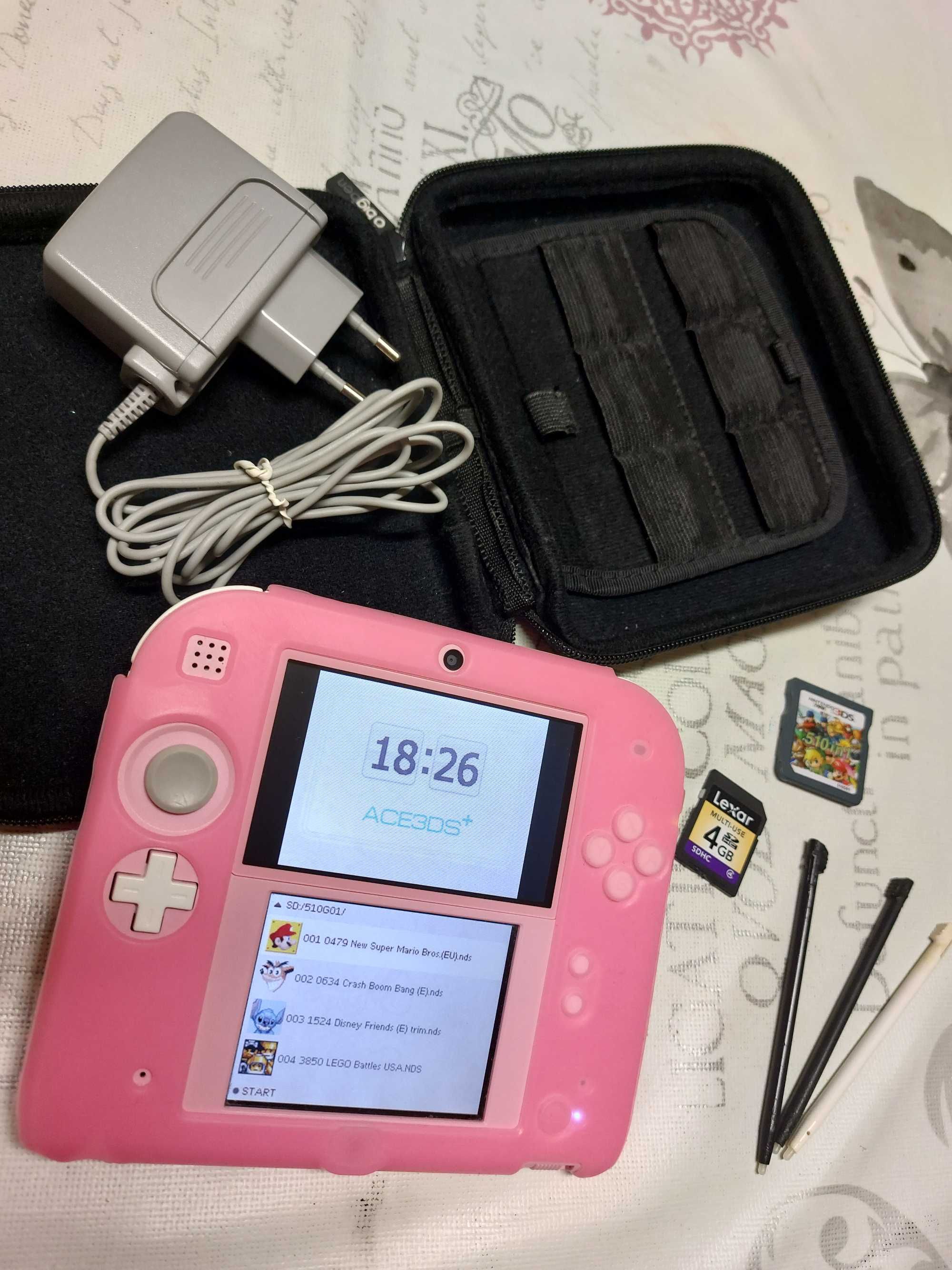 Nintendo 2DS c/ Bolsa de Transporte+Cartão SD 4Gb+Jogo 3DS 510in1+3Pen