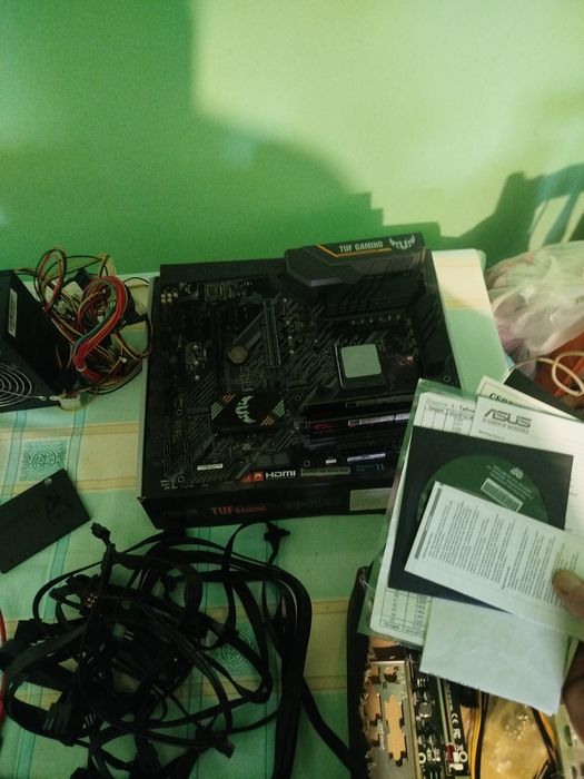 Запчастини до комп'ютера