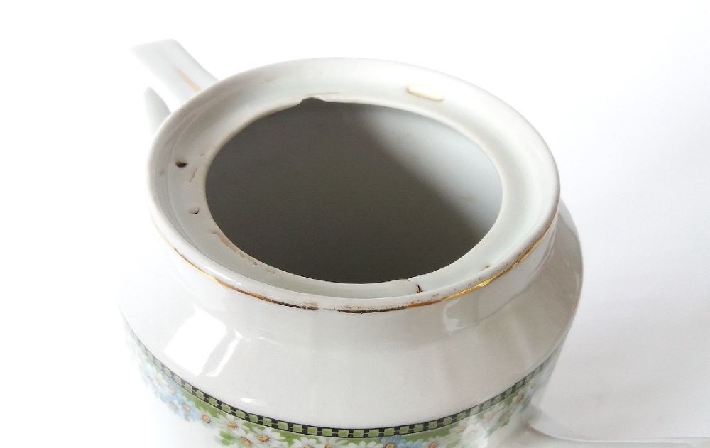 Dzbanek porcelanowy duży secesja biały sygnowany