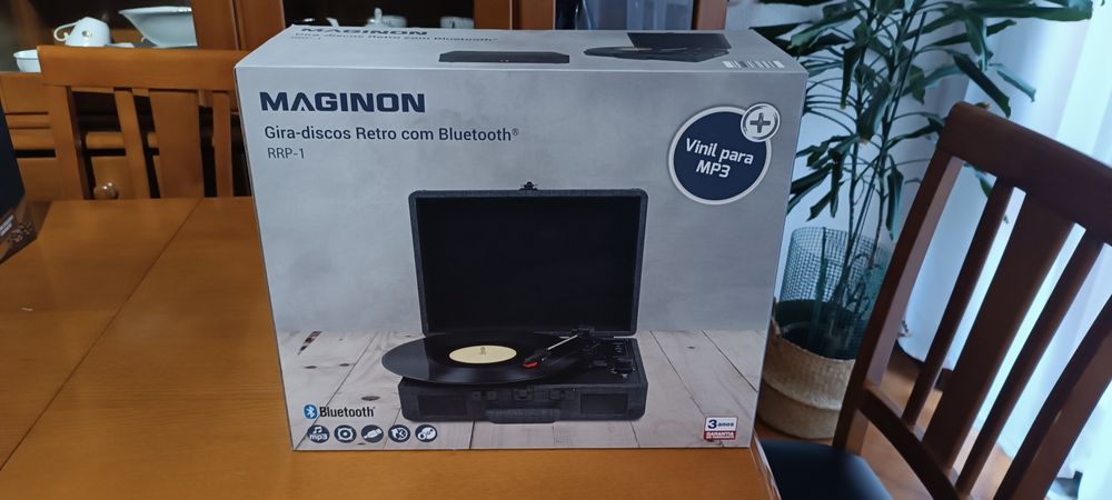 Giradisco retro com bluetooth novo  com caixa caixa