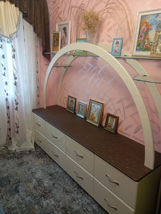 Продається дві кімнати у гуртожитку