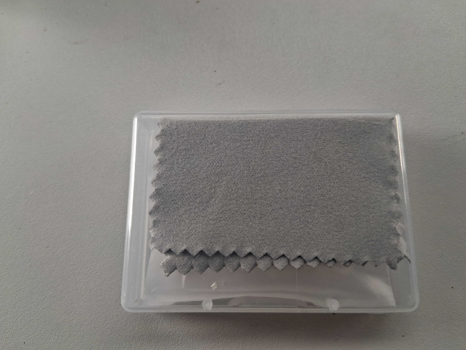 E012 Etui Ochronne Na Smartwatch Z Ściereczką Do Czyszczenia