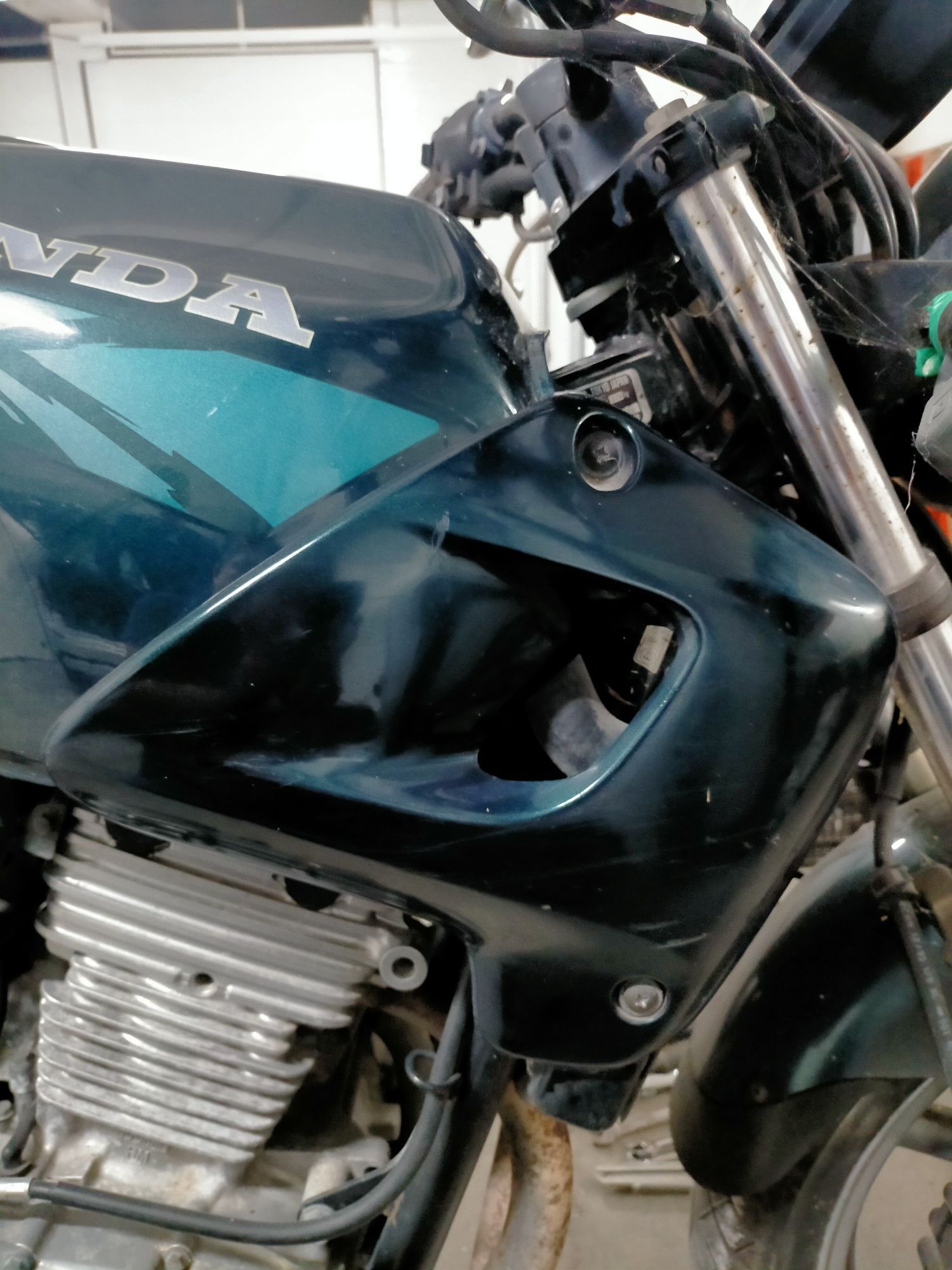 CB500 94 quadro com documentos para peças.