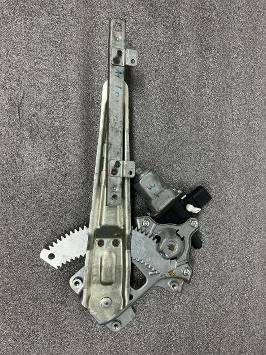 Elevador vidros trás esquerdo MITSUBISHI Lancer VII Sedan (CS_A, CT_A)