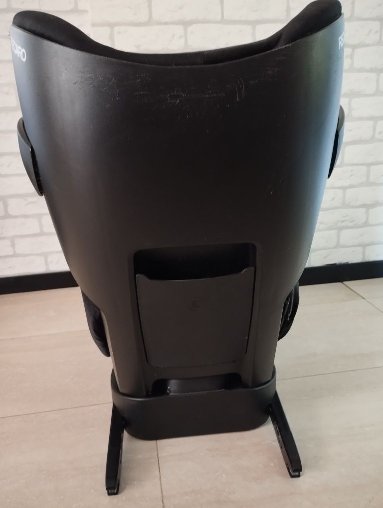 Fotelik samochodowy Recaro 9-18 kg