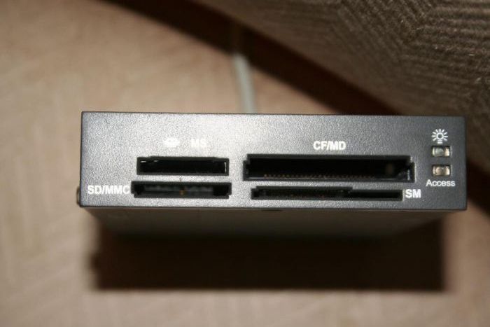 Drive - leitor de Cartões p/ligação a motherboard (11 em 1)
