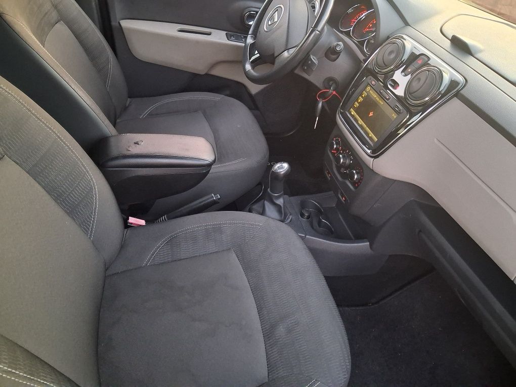 Dacia Lodgy 1.6 MPI 85 Laureate z klimą elektryką modell 2013