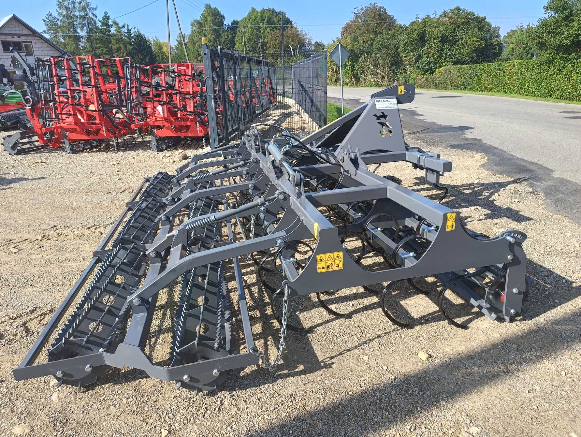 Agregat uprawowo-przedsiewny/ 4 rzędy zębów/ hydrauliczny EURO-MASZ
