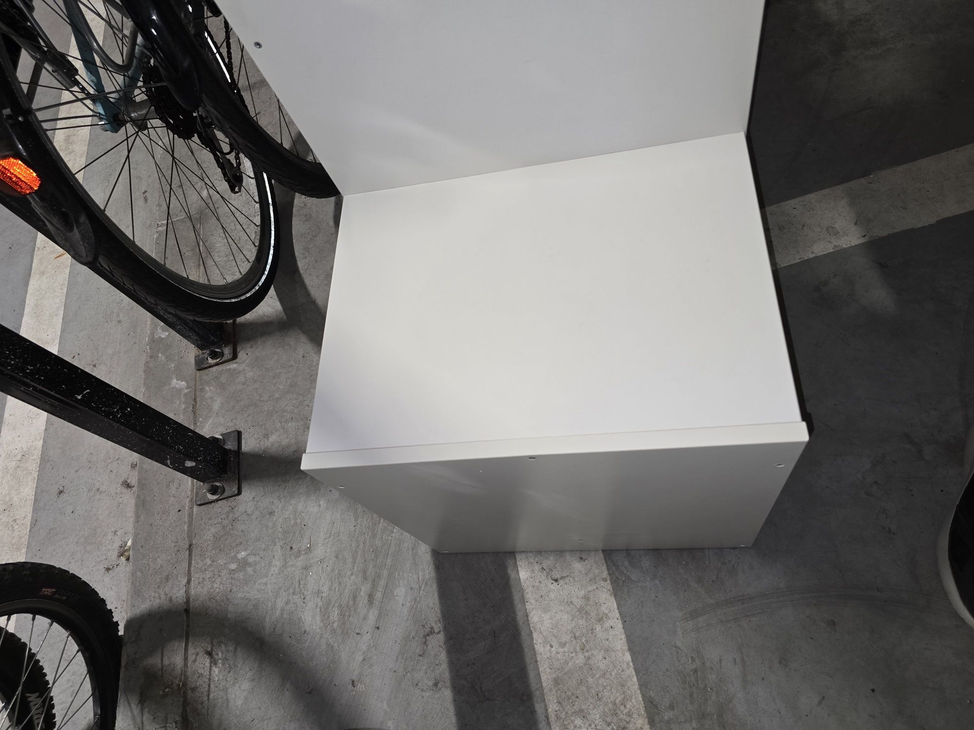 Ikea Trofast z pojemnikami