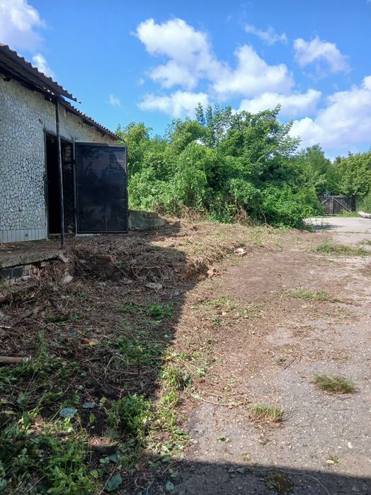 Нежитлова будівля