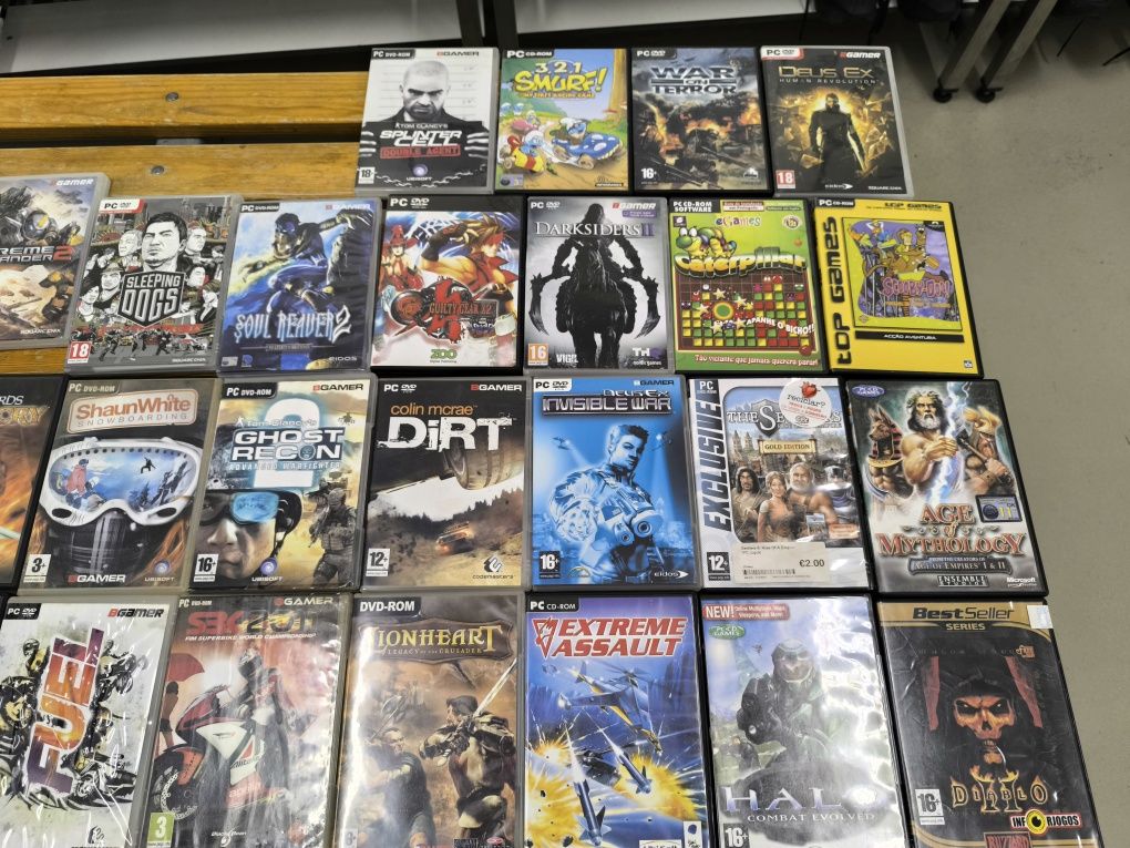 64 Jogos PC  Age of empires " Diablo 2 " " Football Manager " Guilty G