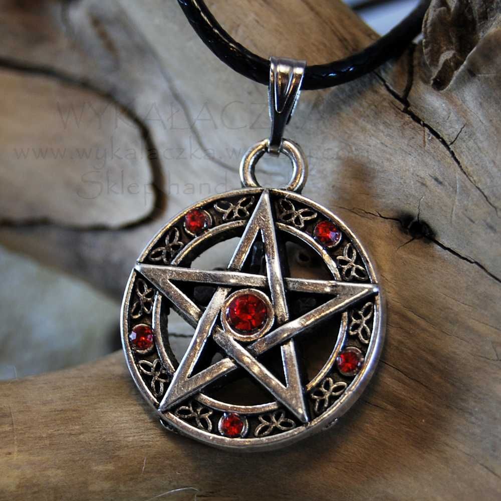 Pentagram Pentakl z czerw kryształkami naszyjnik wicca amulet talizman