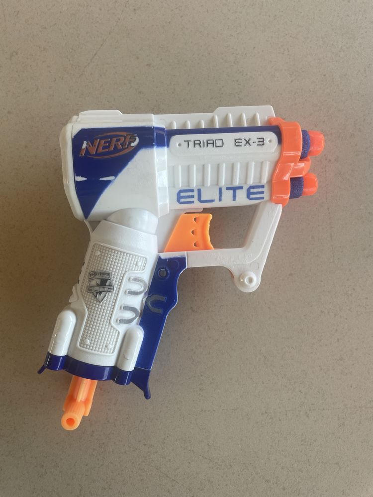 Pistola Nerf Triad Ex-3