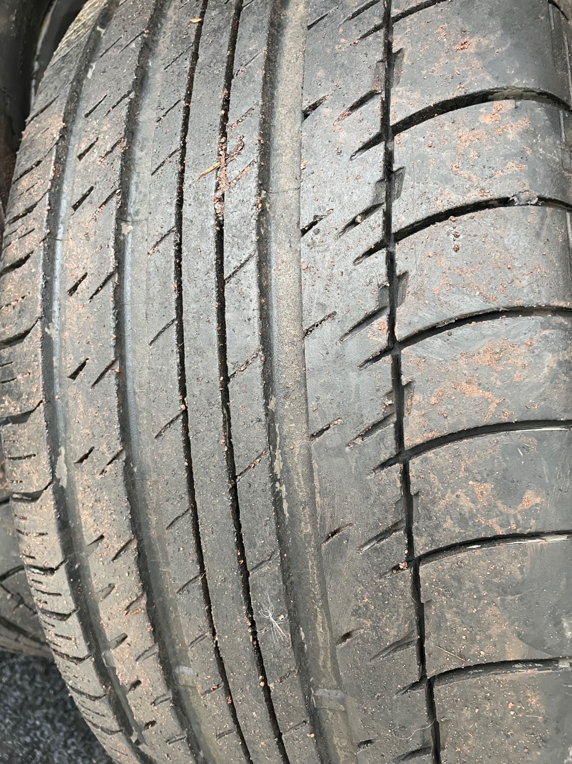 Pneus 255/50/R19