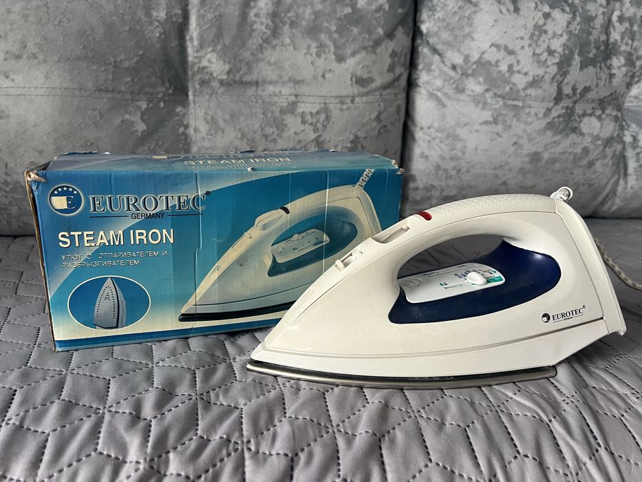 Праска утюг Німеччина