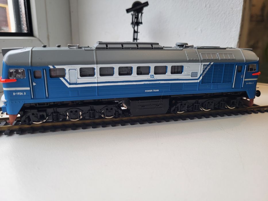 Модель тепловоза М62,аналог Piko,Roco