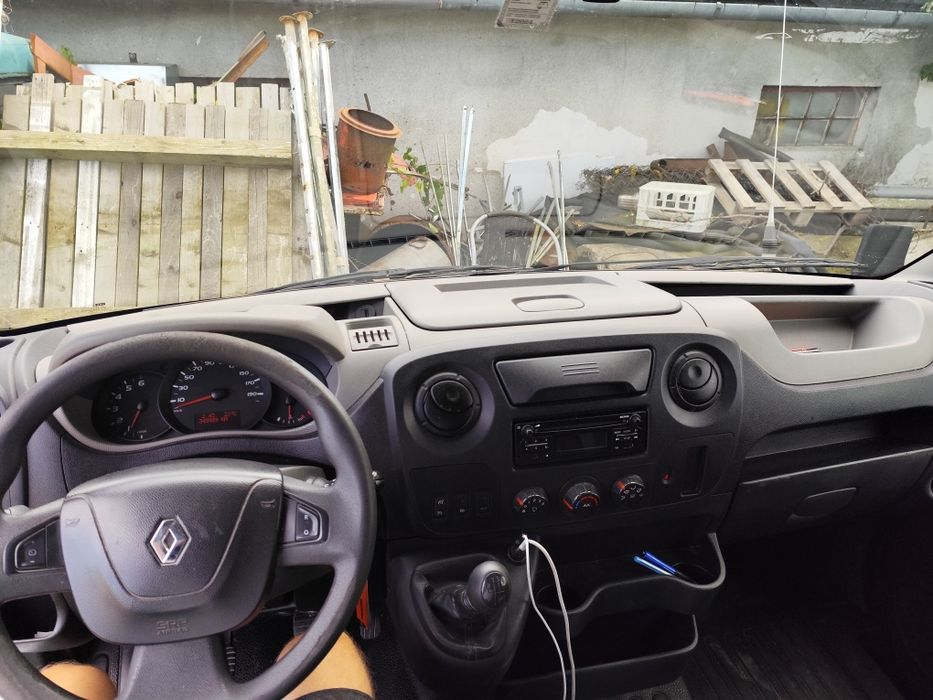 Renault Master 2.3 dCi 165 km plandeka