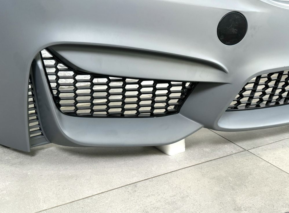 Передний бампер BMW F30 M3 стиль под омыватели без парктроников бмв ф