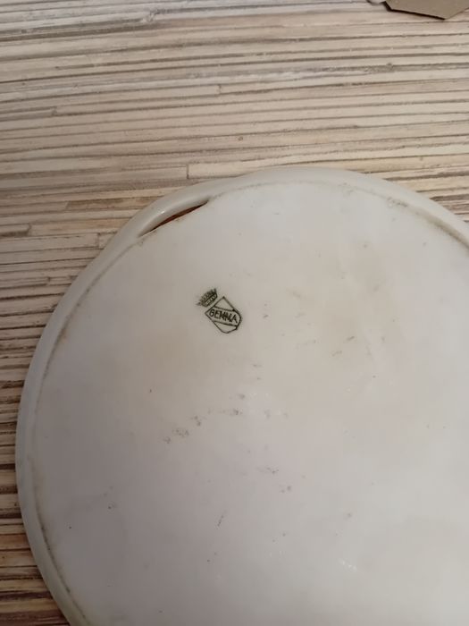 Miniaturowy serwis z porcelany
