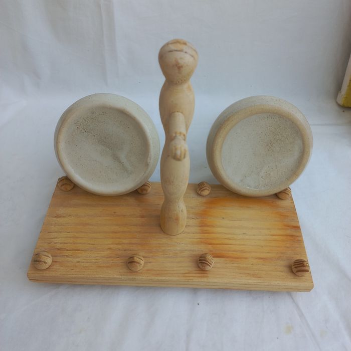 Galheteiro em loiça Grés e suporte madeira