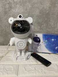 Лазерний нічник-проектор зоряного неба Астронавт з блютуз колонкою