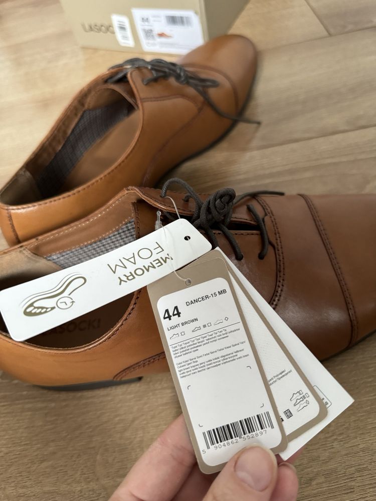 Buty skórzane lasocki do garnituru eleganckie 44 camel jasny brąz