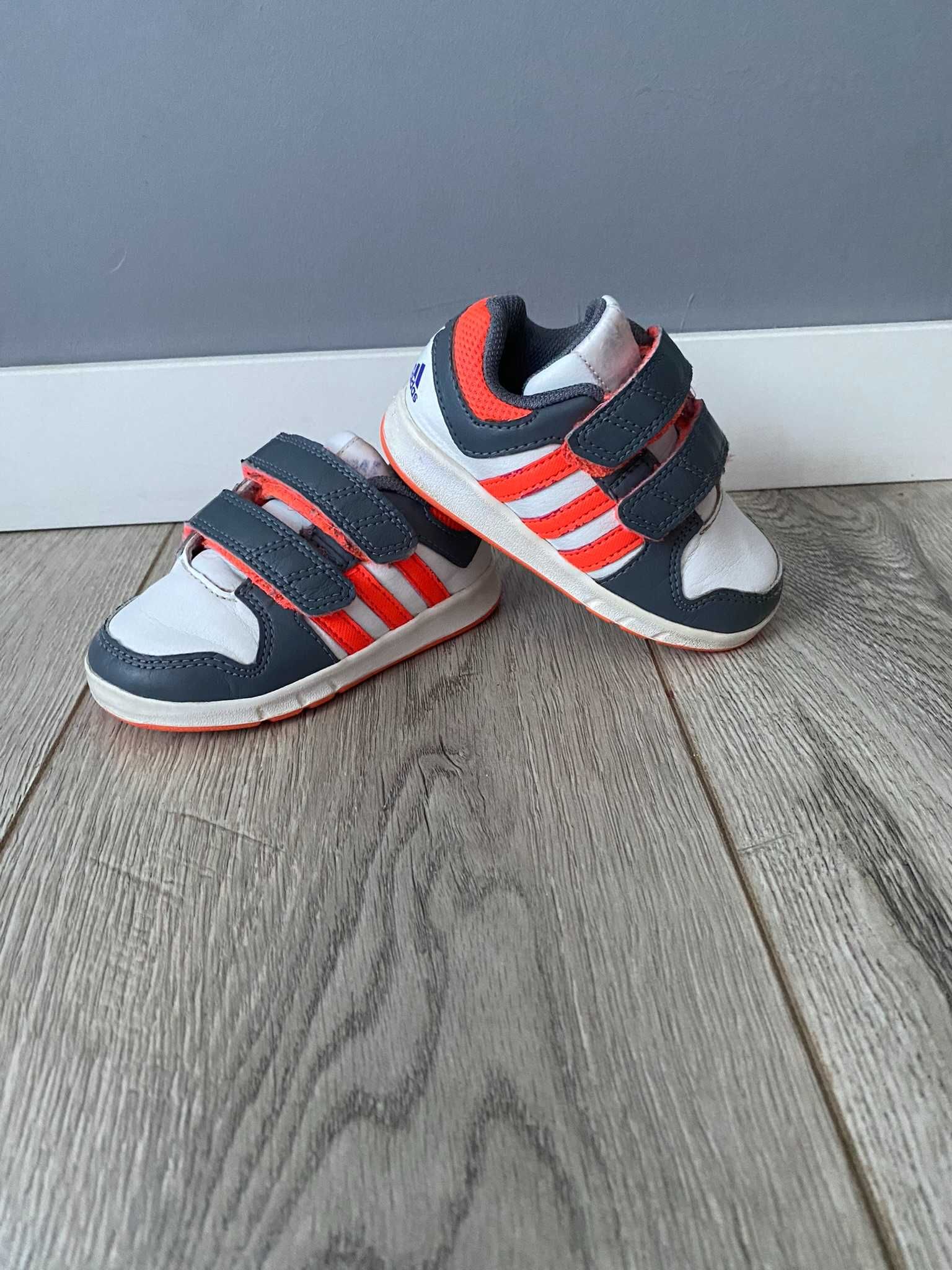Adidas  buty na rzepy roz 21