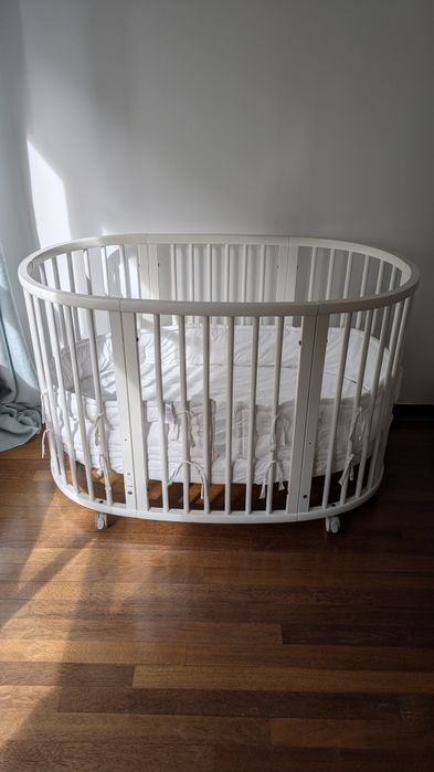 BERÇO Stokke branco oval