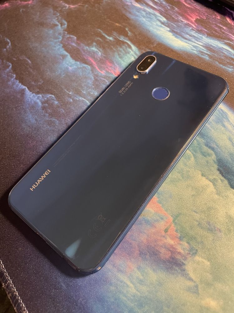 Smartfon Huawei P20 Lite 4 GB / 64 GB 4G (LTE) niebieski