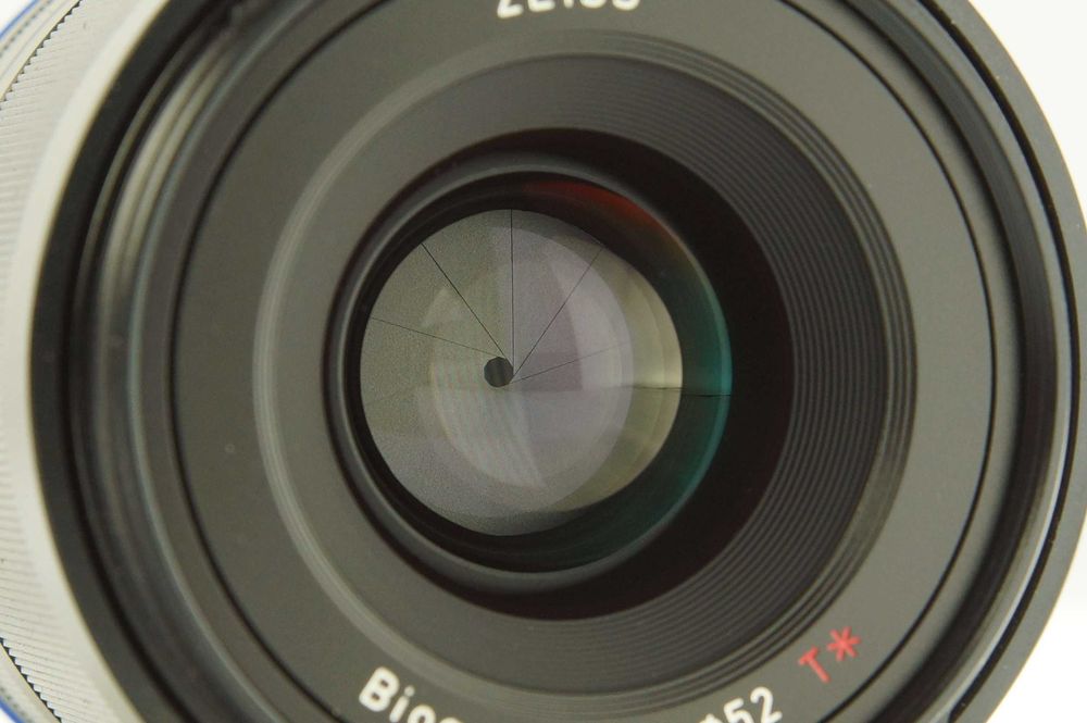 Obiektyw CARL ZEISS Loxia Biogon 35mm f/2 Japan 2/35 do Sony E + UV HD