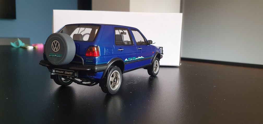 Volkswagen Golf II Country - 1990 Otto mobile 1:18