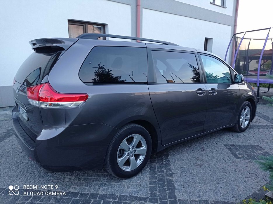 Toyota Sienna 2013 рік, терміново!!!