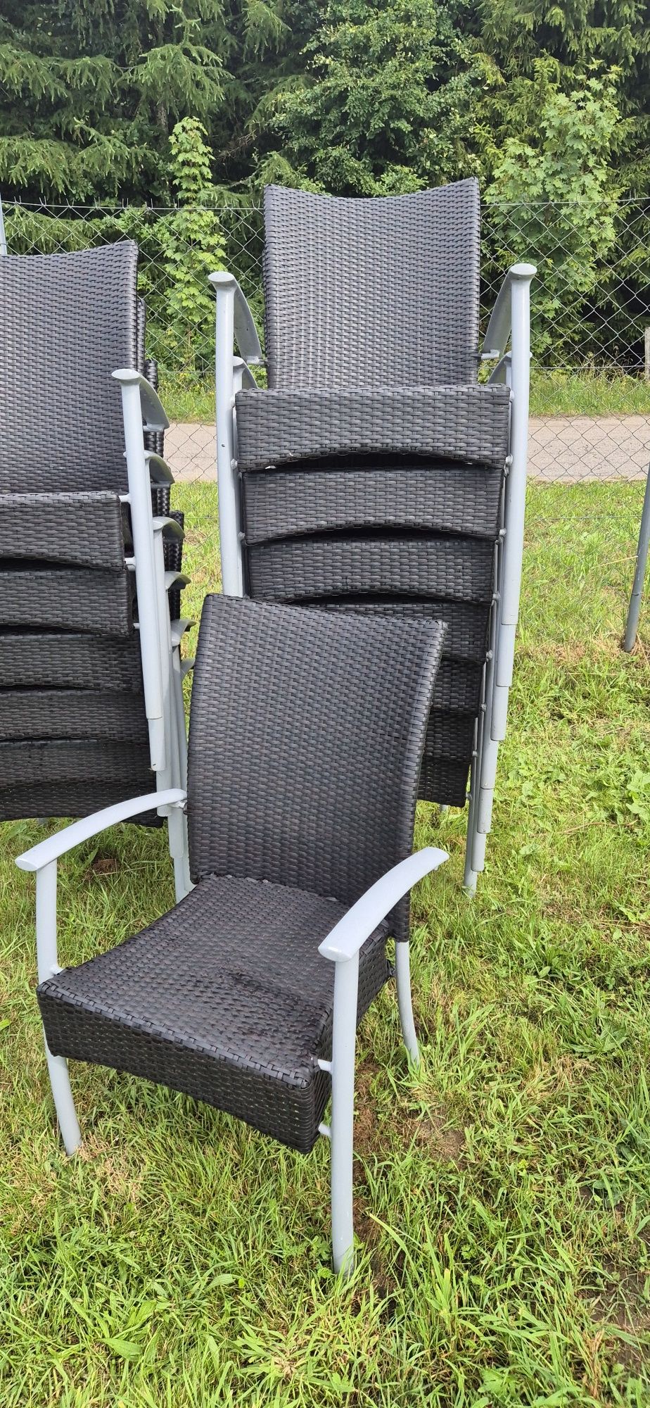 Krzesła aluminiowe sztaplowane