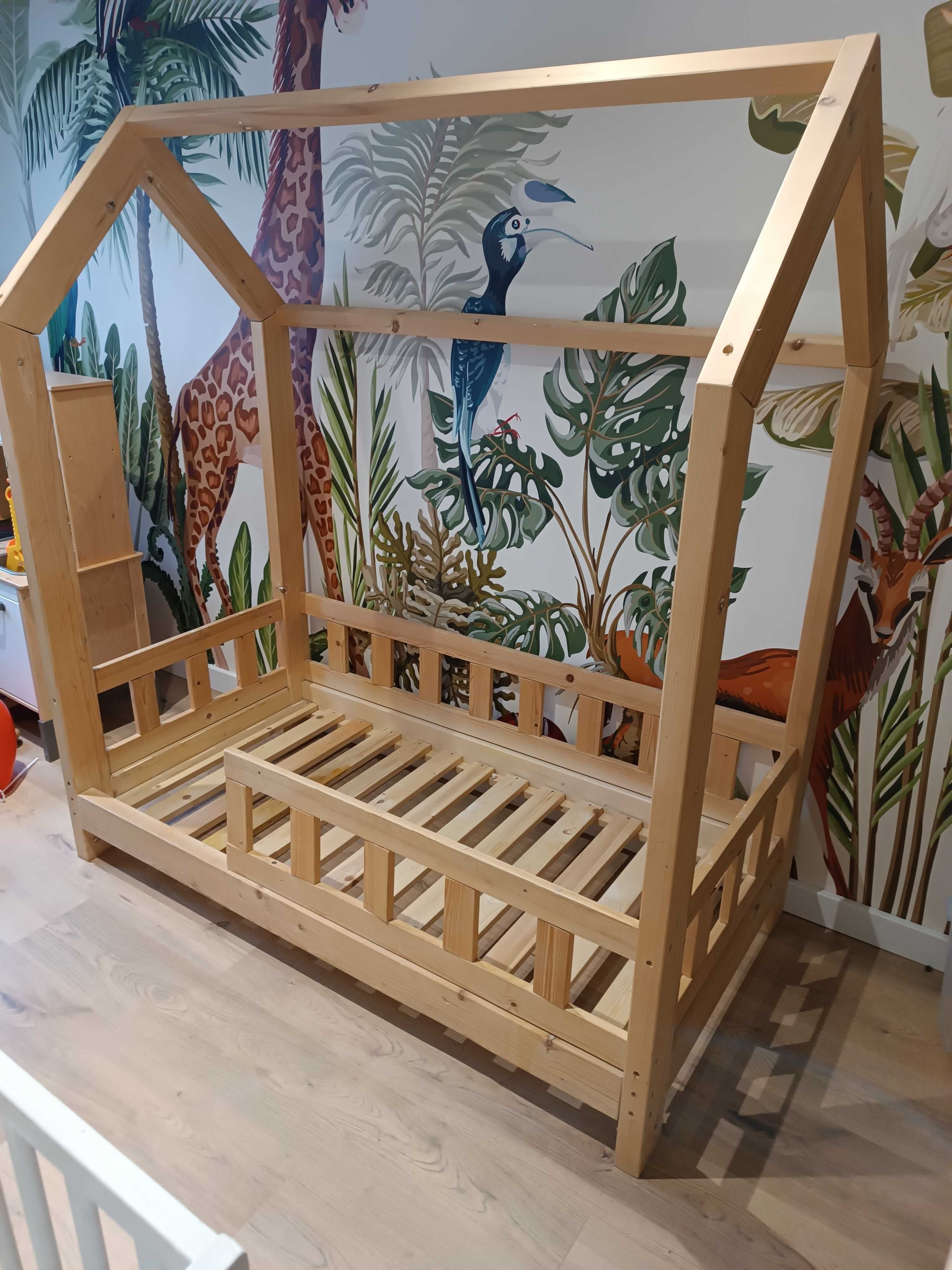Łóżko dziecięce domek