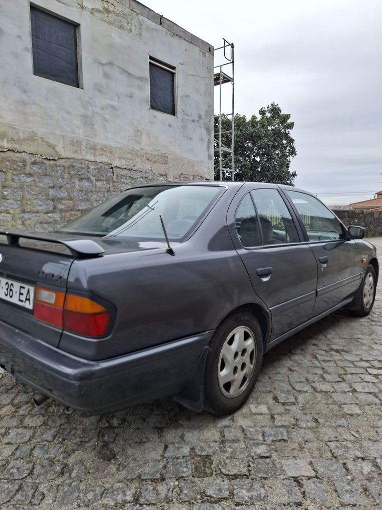 Nissan Primera para peças