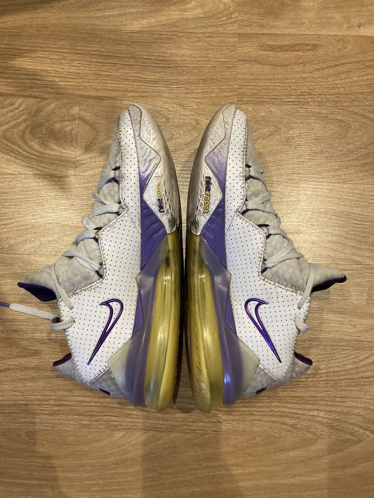 Nike Lebron 17 low