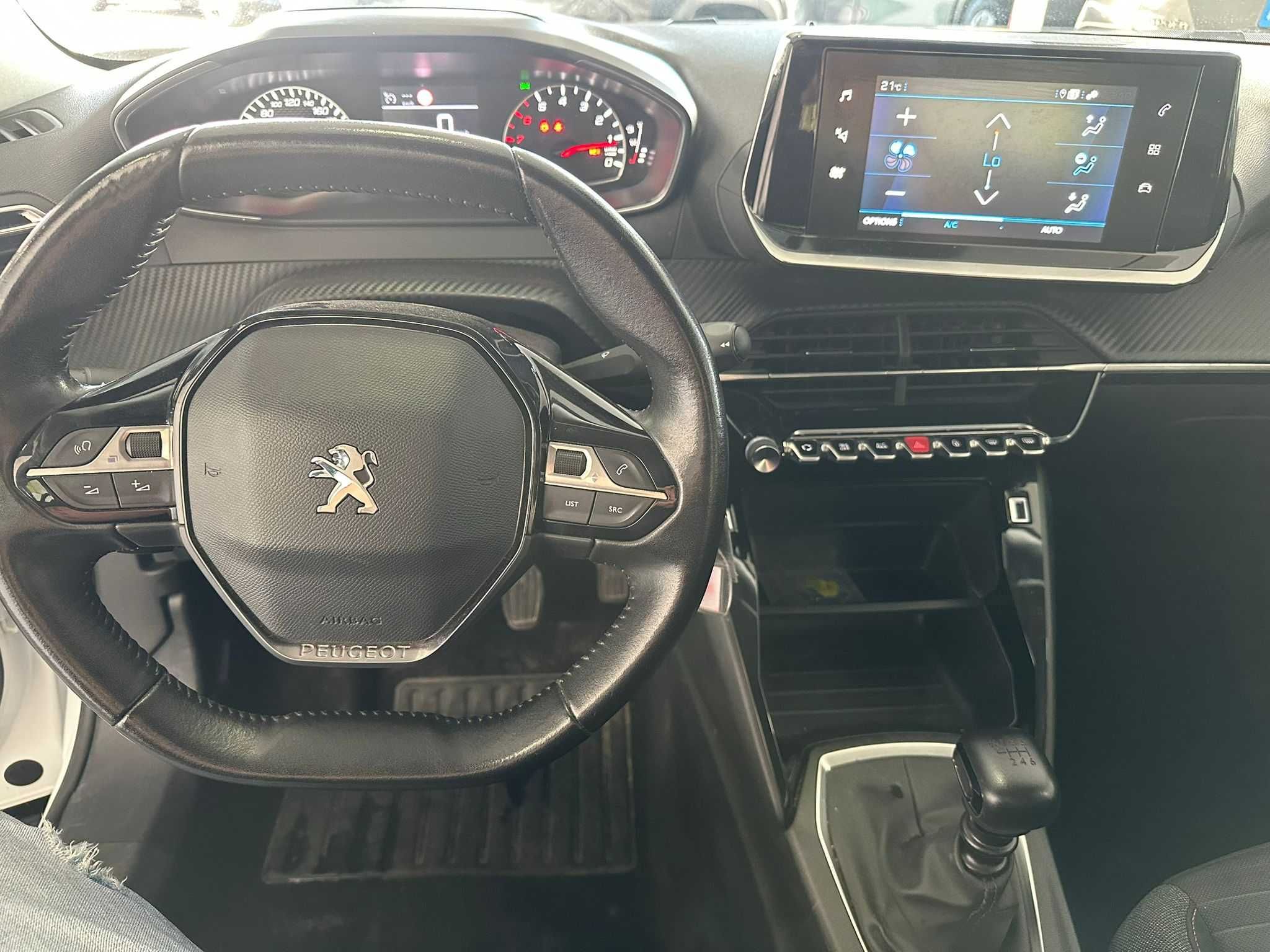 Peugeot 2008 1.5 Diesel – Manual – 2021 – Branco – Impecável
