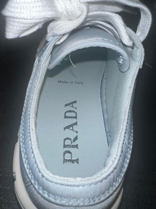 Sapatos PRADA novos