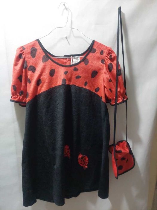 Продам карнавальные костюмы