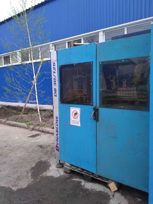 Продам выдувную машину Dynaplast