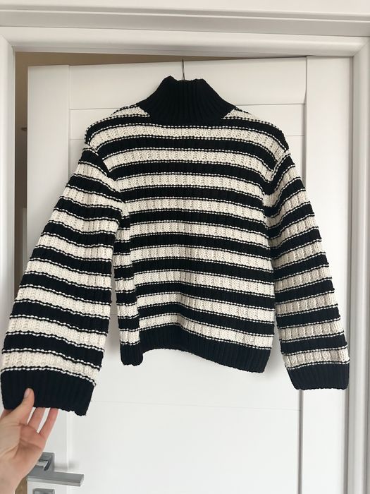 Свитер H&M теплый размер S ( подойдет и на М ) новый!