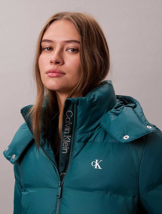 Куртка зимова жіноча calvin klein М, Л