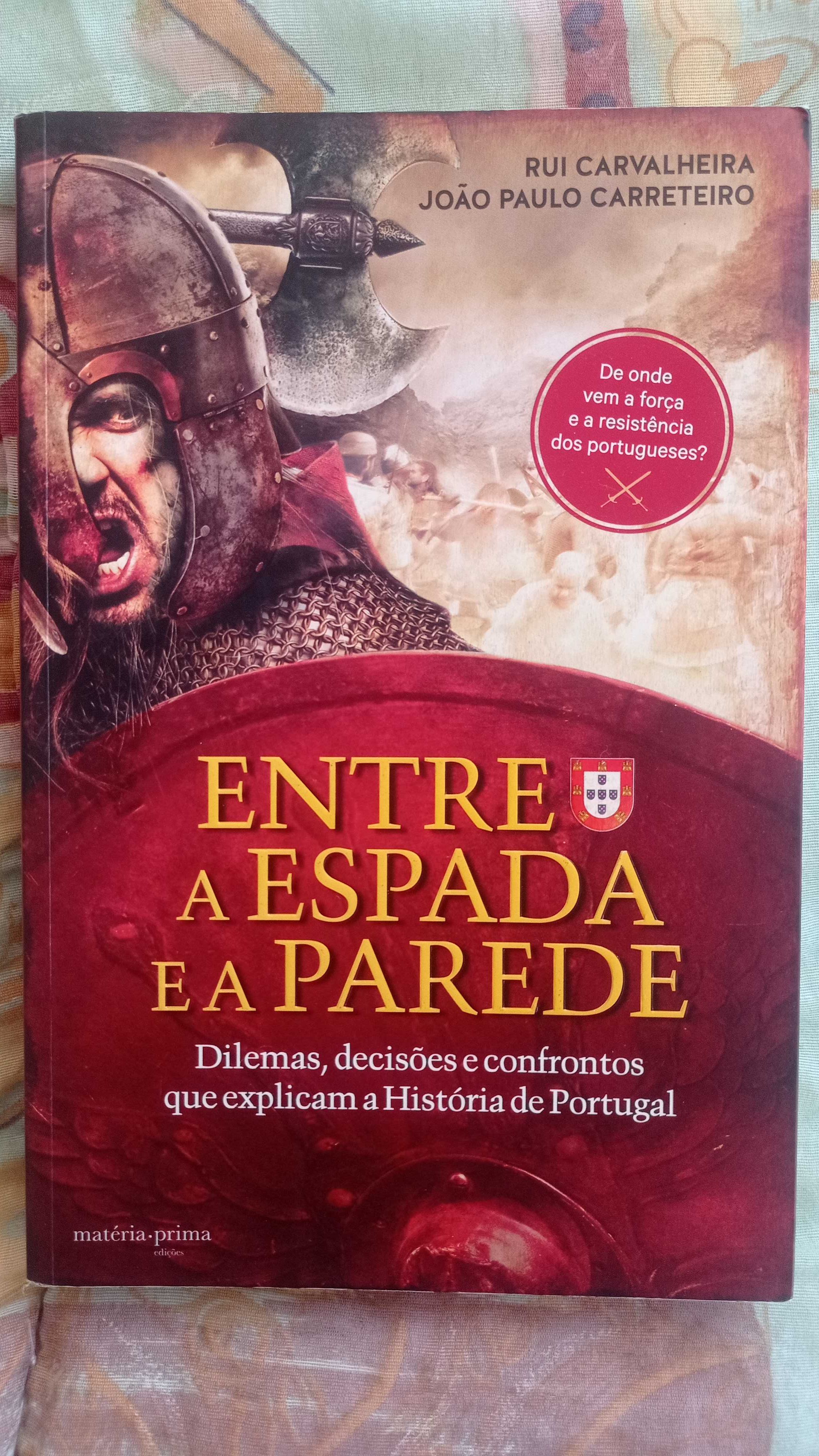 Livro Entre a Espada e a Parede