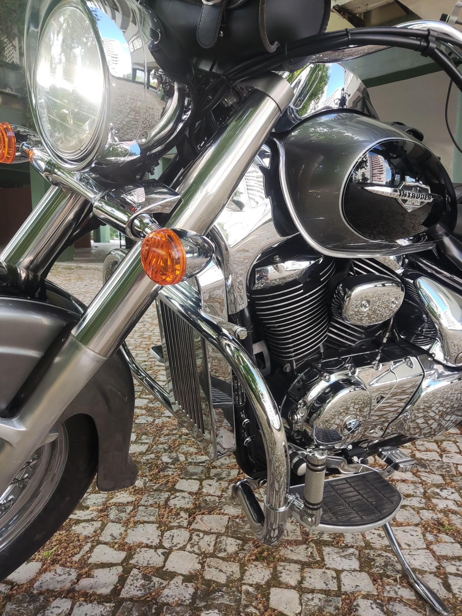 Suzuki Intruder VL800