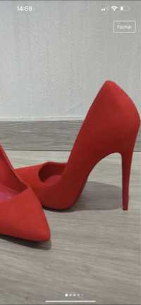 Stilettos novos 38