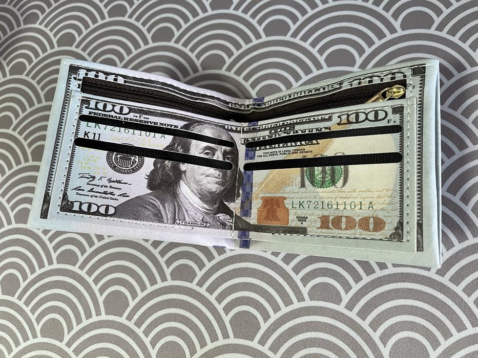 Кошелек в виде купюры 100$ новый