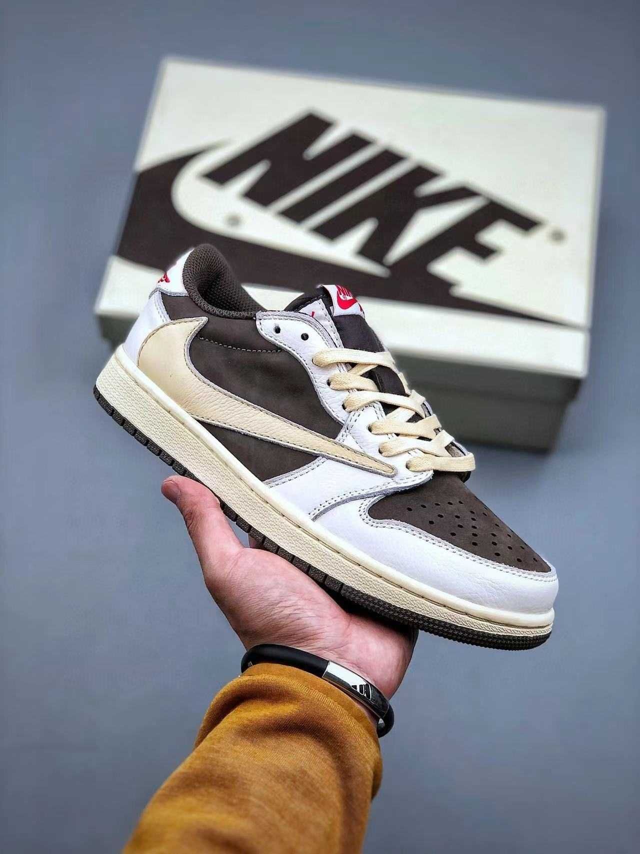 Travis Scott vs Fragment vs Air Jordan 1 Low"Military Blue"