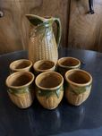 Ceramiczny dzbanek kukurydza i czarki
