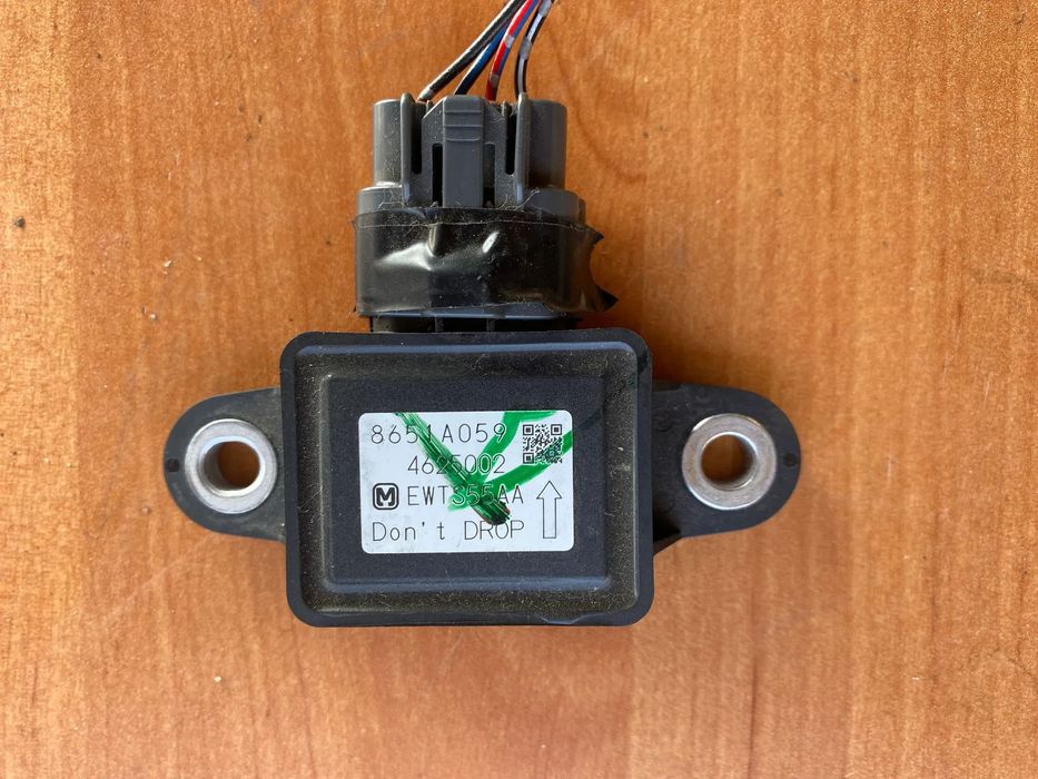 MODUŁ CZUJNIK PRZYŚPIESZENIA PRZECHYŁU MITSUBISHI L200 8651A059