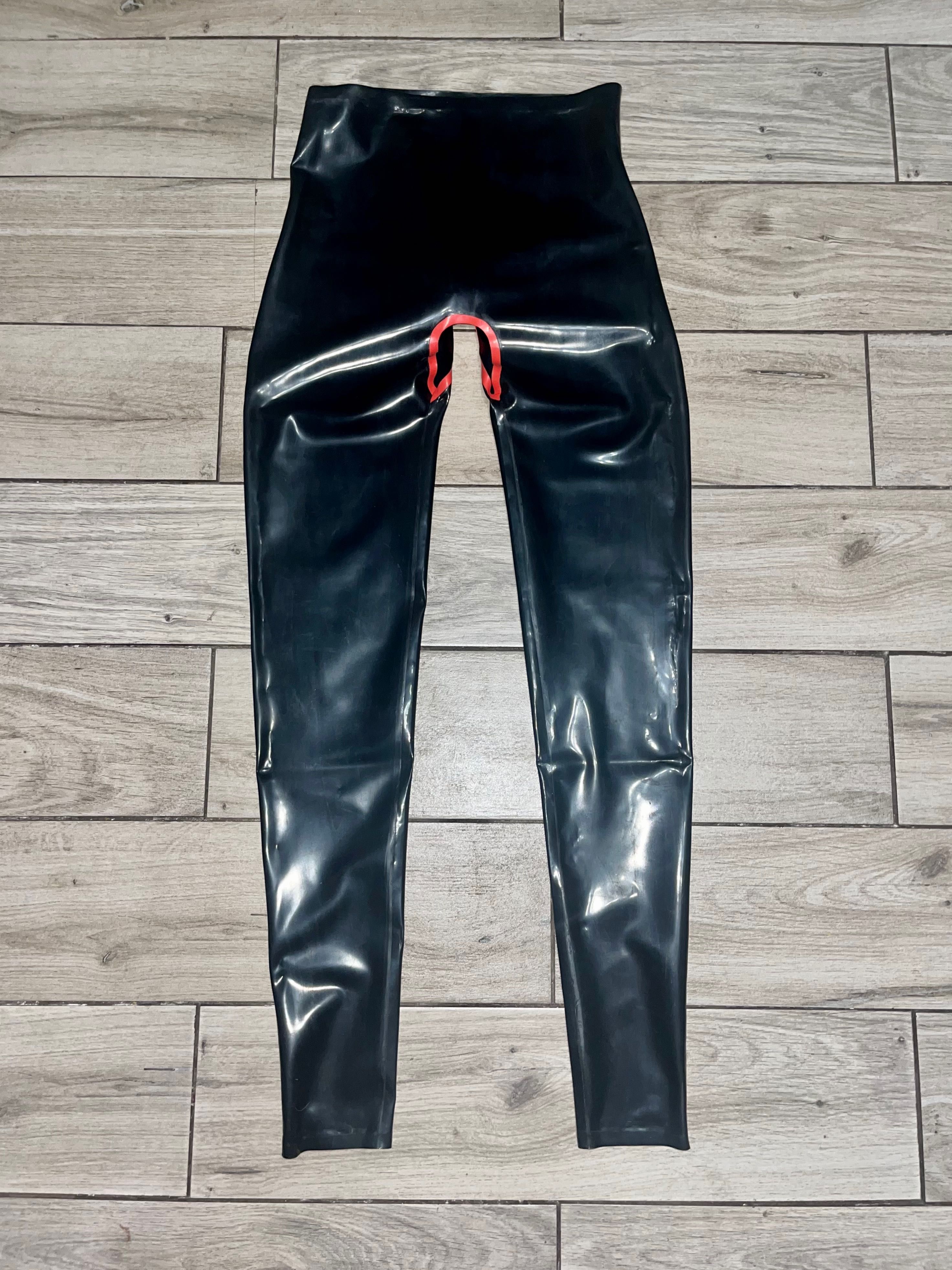 770/ Sylwester Kostium Lateks latex spodnie getry czarne legginsy M
